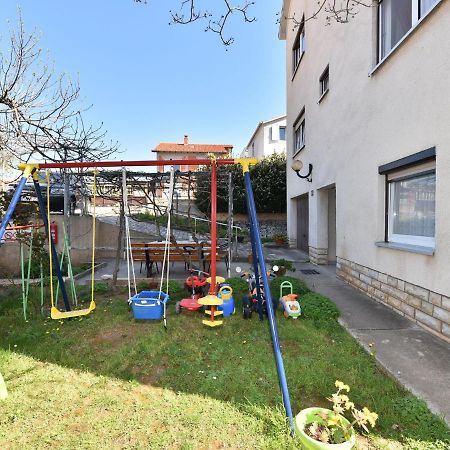 Traditional Apartment In Zadar With Garden Quarto foto
